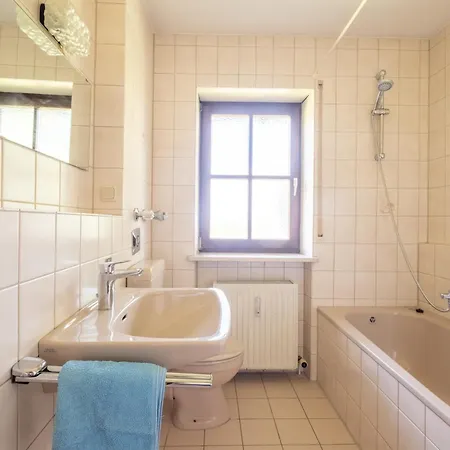Apartment Gemuetliches Wohlfuehl-apartment Mit Perfektem Seeblick