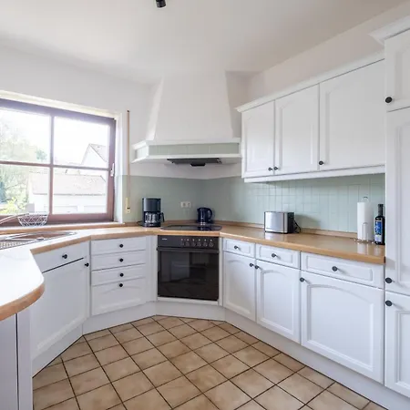 Gemuetliches Wohlfuehl-apartment Mit Perfektem Seeblick * Diessen am Ammersee