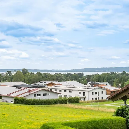 Gemuetliches Wohlfuehl-apartment Mit Perfektem Seeblick