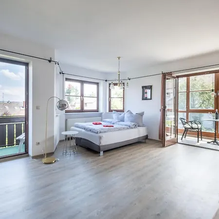 Gemuetliches Wohlfuehl-apartment Mit Perfektem Seeblick شقة *